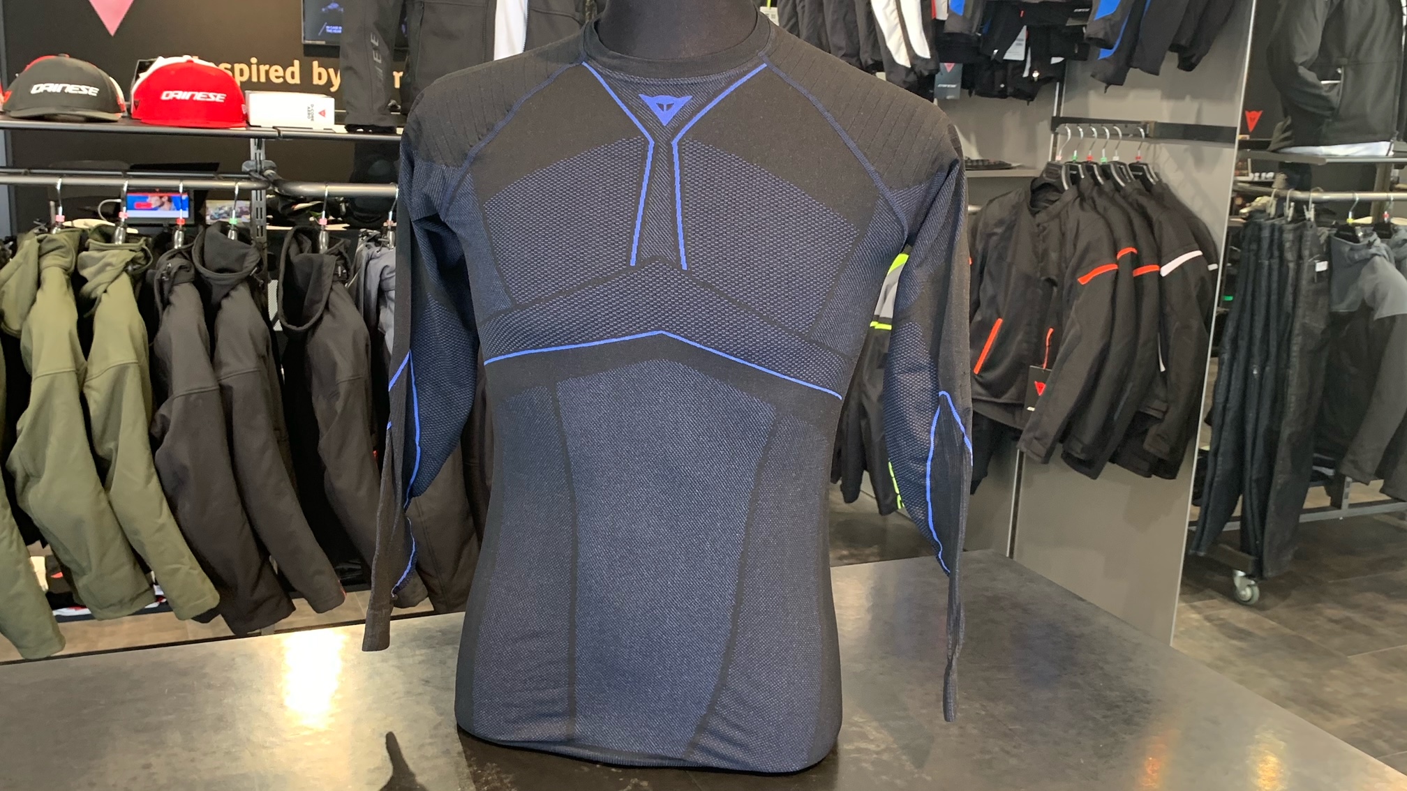 美品 XL相当DAiNESE ダイネーゼ ライディングジャケット ツーリング